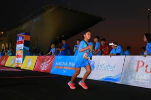 BIB: 128
                            <button type="button" onclick="openModal(3397319)" class="btn btn-primary btn-sm float-right btn-popup" data-toggle="modal" data-target=".modal-high-quality">
                        <i class="fas fa-shopping-cart"></i> Add to Cart
                    </button>
                                            <button type="button" onclick="isThisMe(3397319, true)" class="btn btn-success btn-sm float-right btn-popup btn-isme hidden" data-toggle="tooltip" data-placement="bottom" title="นี่คือรูปของคุณใช่ไหม คลิกที่นี่เพื่อเอาเข้าอัลบั้ม">
                        <i class="fas fa-plus"></i> Add to album
                    </button>
                    <button type="button" onclick="isThisMe(3397319, false)" class="btn btn-warning btn-sm float-right btn-popup btn-isnotme hidden">
                        <i class="fas fa-ban"></i> Remove from album
                    </button>